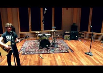Erez Levin – “Wonderwall” (Oasis) – Live @ The Dude