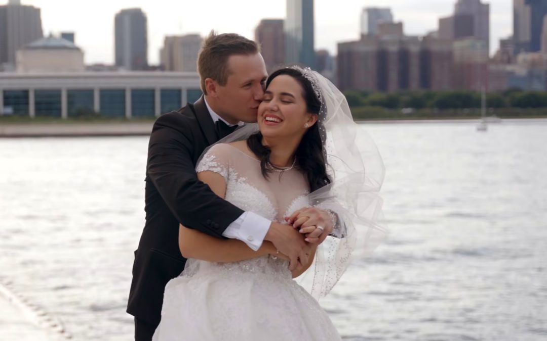 Elizabeth + Ryan – Elegant City Wedding at Sears Tower | Chicago, IL